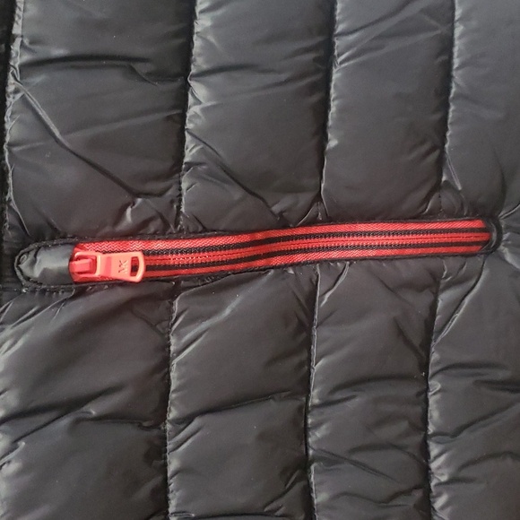 MK Michael Kors NWOT Lightweight Full-zip Black w/ Red Trim Puffer Jacket, XL - Picture 5 of 9